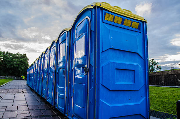 Porta potty delivery and setup in Grayson Valley, AL